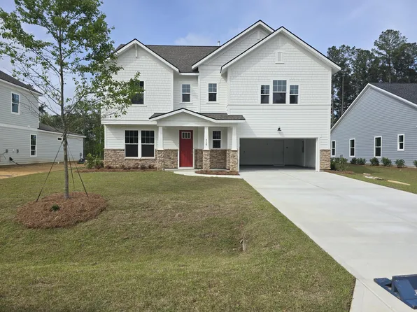 710 Breakers Reef Ln, Huger, SC 29450