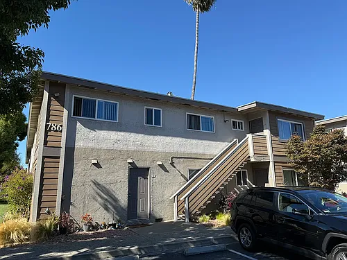786 Reseda Dr Photo 1