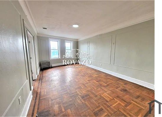 3rd image of 96 Arsdale Ter APT 303
