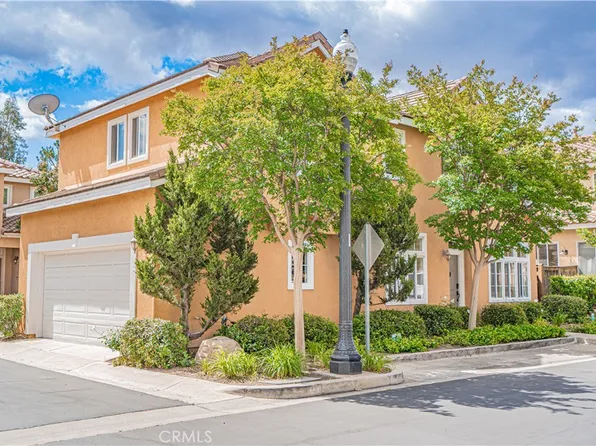 24472 Montevista Cir, Santa Clarita, CA 91354