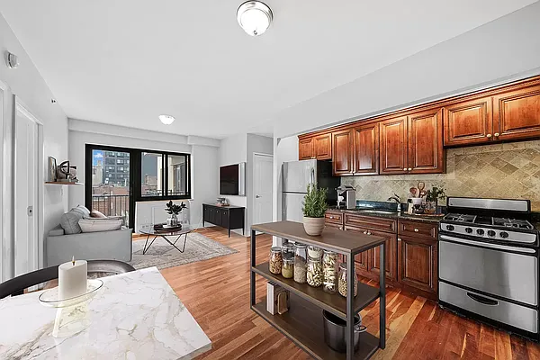 Rented by Vector New York, LLC | media 17