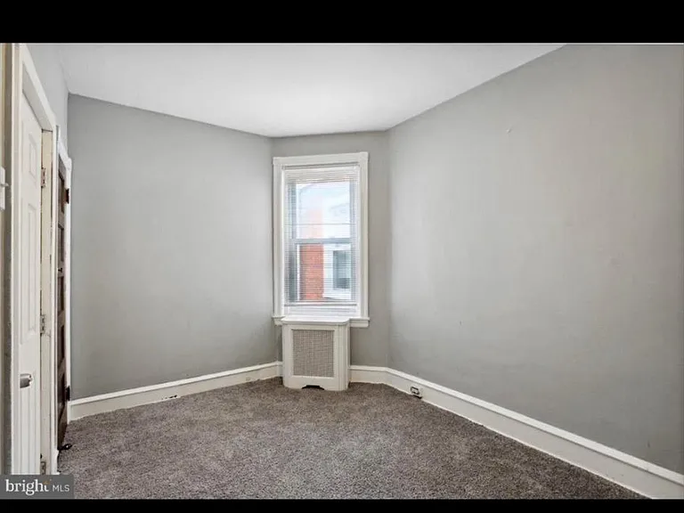 1658 N Redfield St — Photo 10