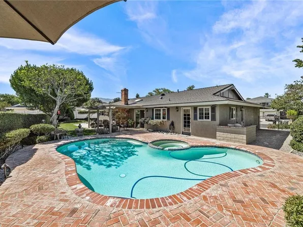 622 Locust St, Corona, CA 92879