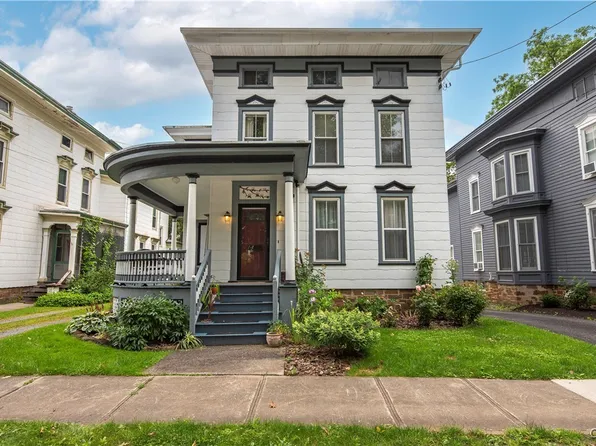 3 Williams St, Clinton, NY 13323