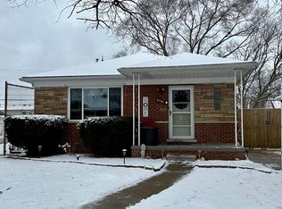 8035 Dale Ave, Center Line, MI 48015