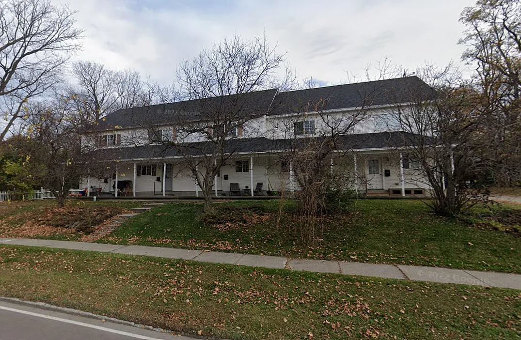Building Photo - 203 S Main St