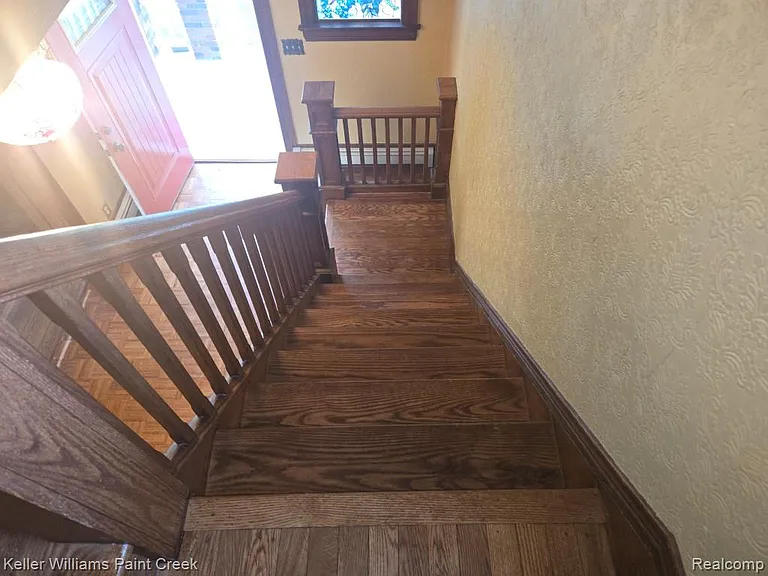 1125 S Long Lake Blvd — Photo 37