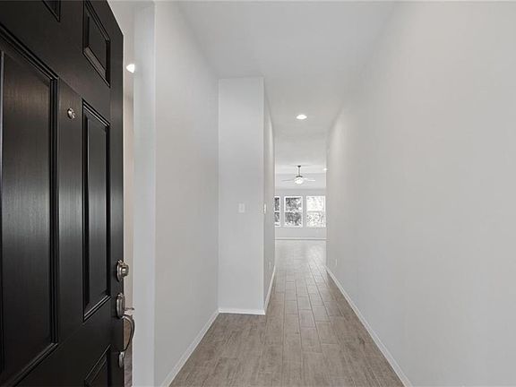 5th image of 20709 Leaning Oak Dr