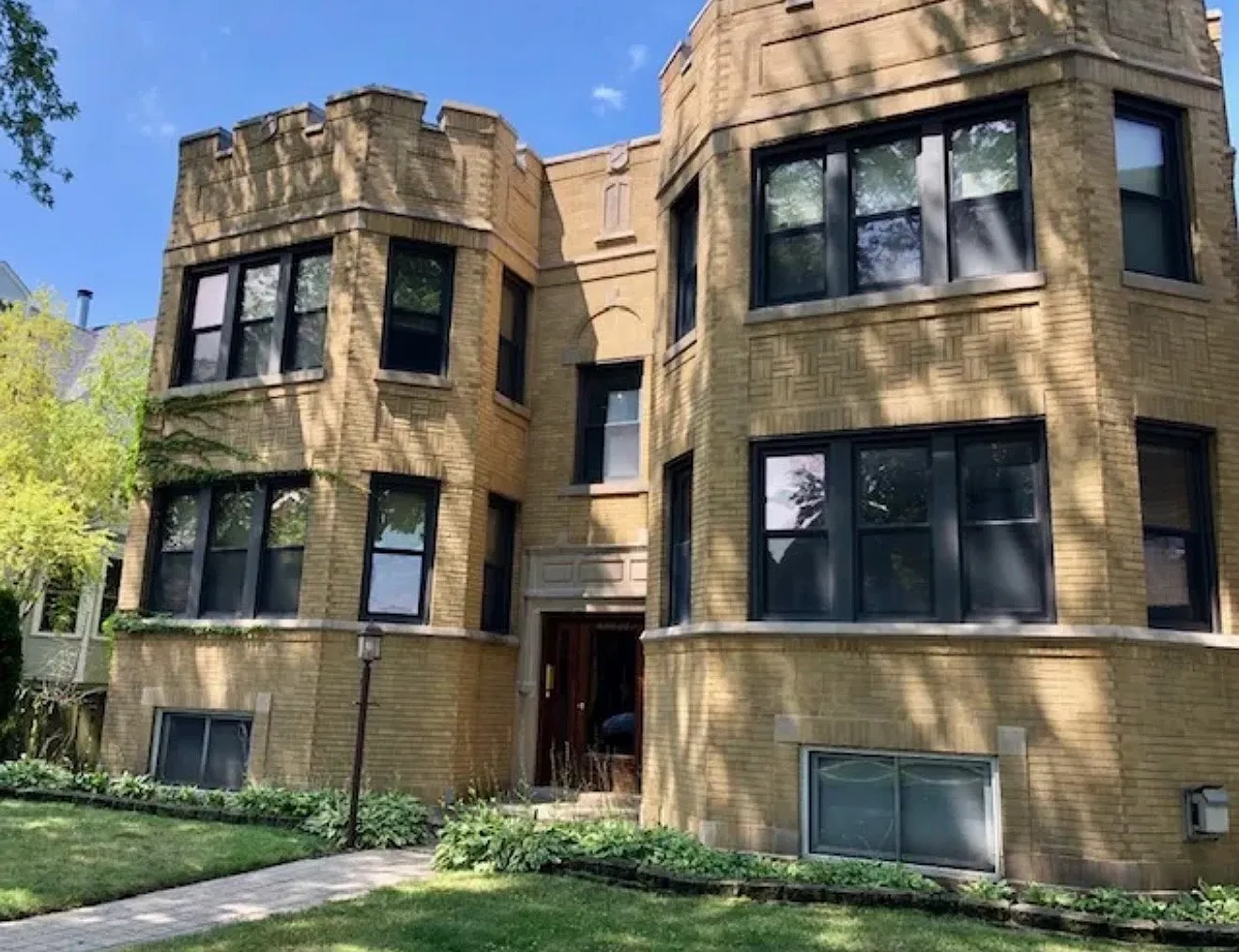 2 bed, $1,850 — Photo 1