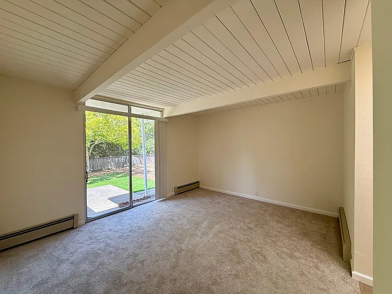 336 Mount Shasta Dr — Photo 13