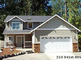 210 41st St, Bellingham, WA 98229