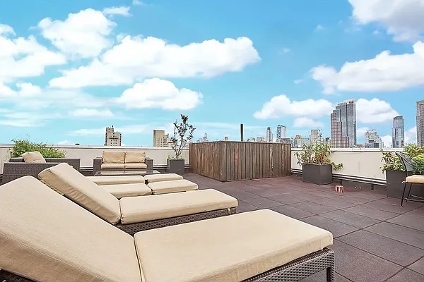 Rented by Brick&Mortar | media 22