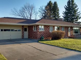 147 B St, Lewistown, MT 59457