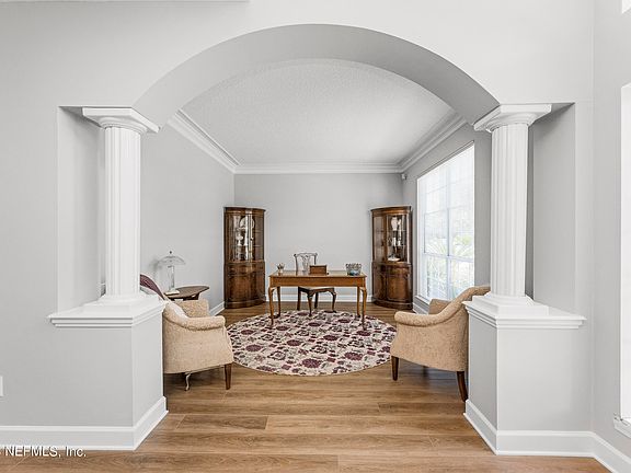 5th image of 8691 AUTUMN GREEN Drive