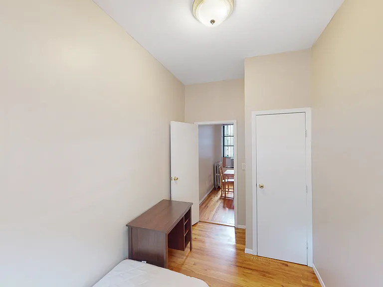 180 Claremont Ave #4 — Photo 13