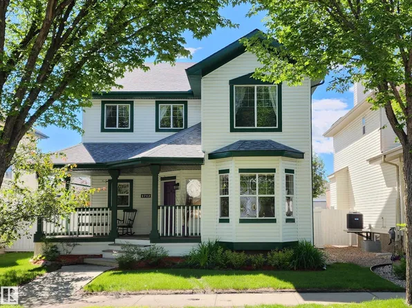 1712 Tomlinson Cmn NW, Edmonton, AB T6R 2W8