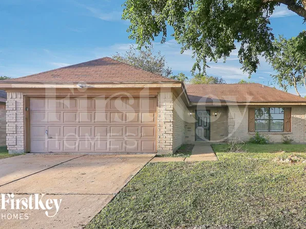 10507 Village Trail Dr, Houston, TX 77065