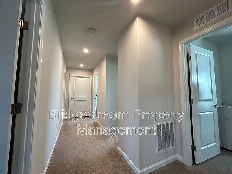 14 Cascade Dr — Photo 11