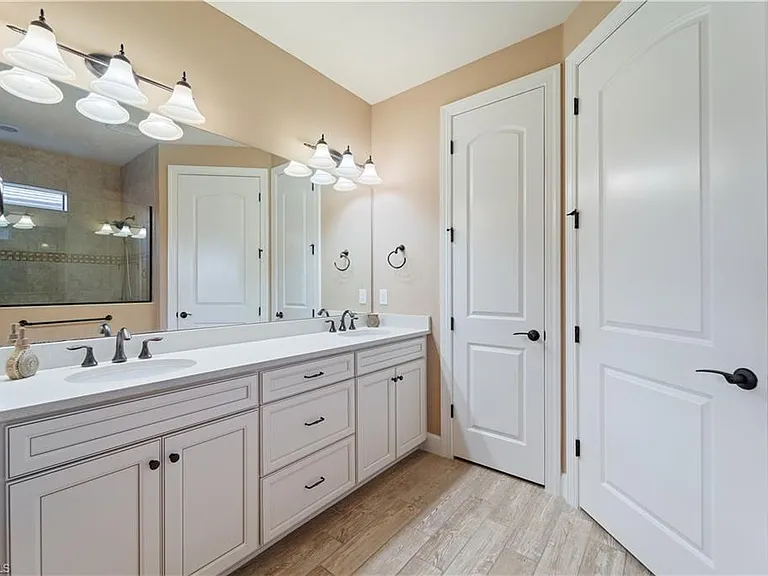 9418 Greyhawk Trl — Photo 11