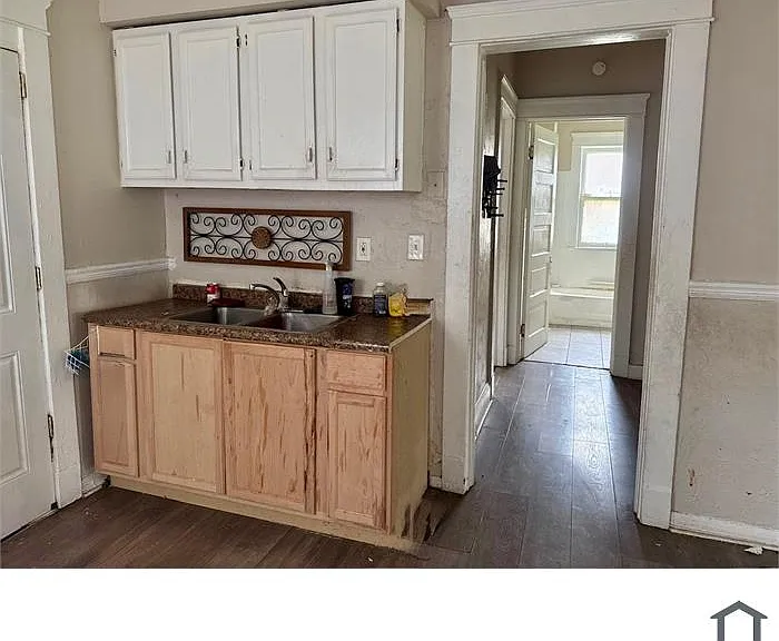 10218 Parkgate Ave #2 — Photo 4