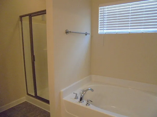 1413 Napa Point W — Photo 3