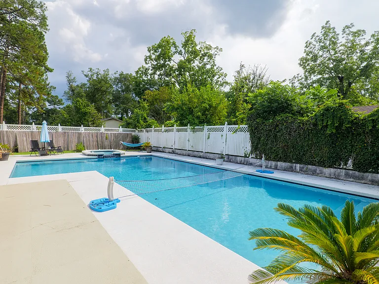 2114 Jerry Jones Dr — Photo 21