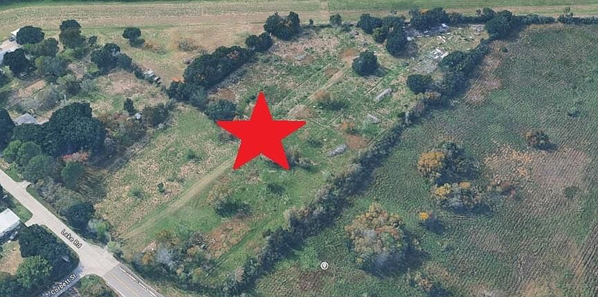 1st image of 2612 Lake Rd