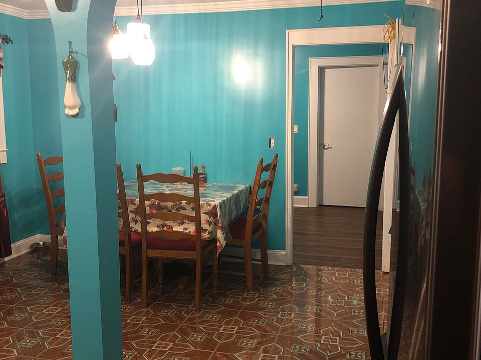1st image of 2145 Boyer St