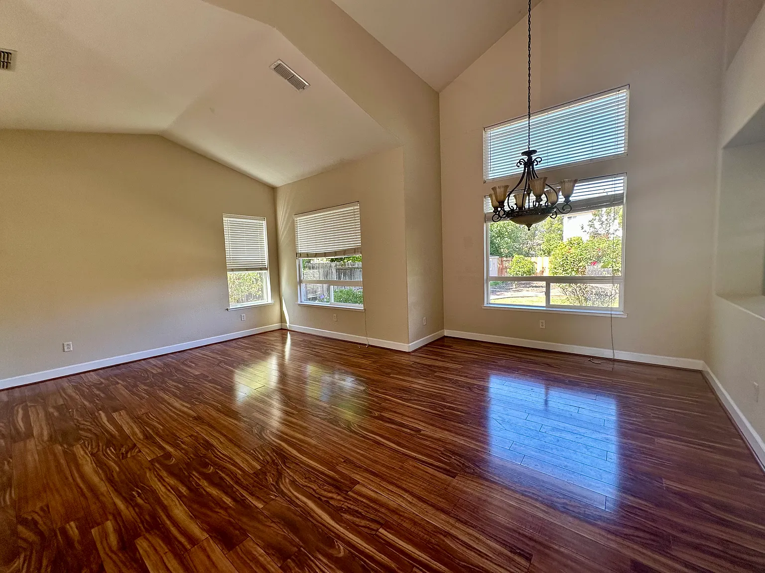 Colbert Dr, Rancho Murieta — Photo 2