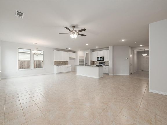 4th image of 352 Marble Creek Dr