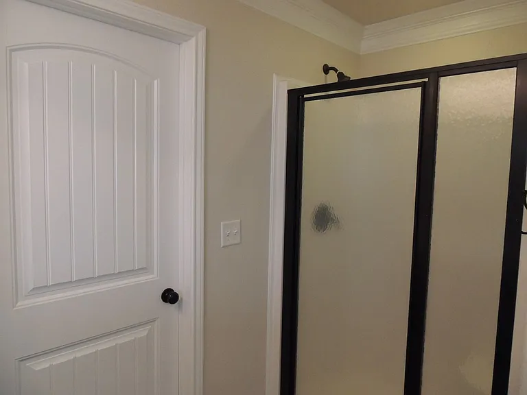 5706 Champions Dr — Photo 29
