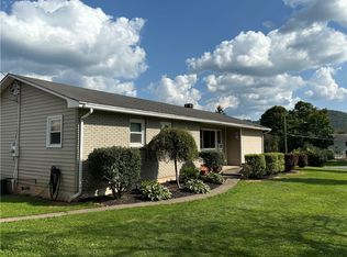 4 Crestwood Dr, Delhi, NY 13753