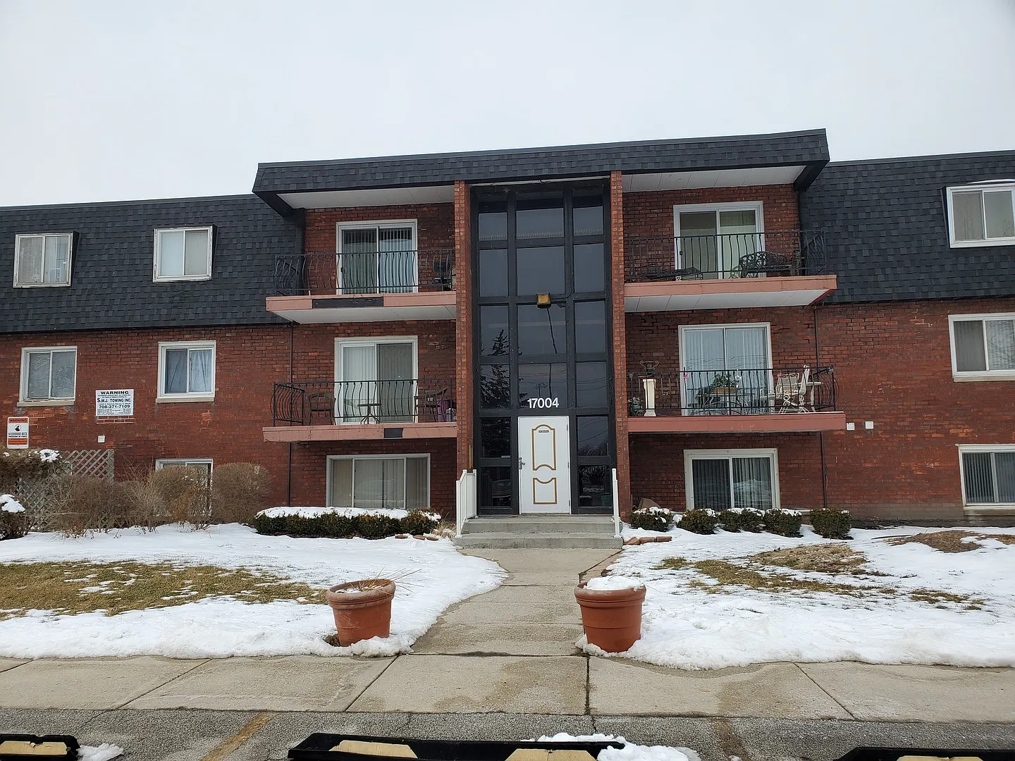 17004 Novak Dr APT 205 photo 1