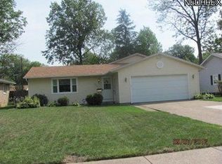 5401 Seven Pines Dr, Lorain, OH