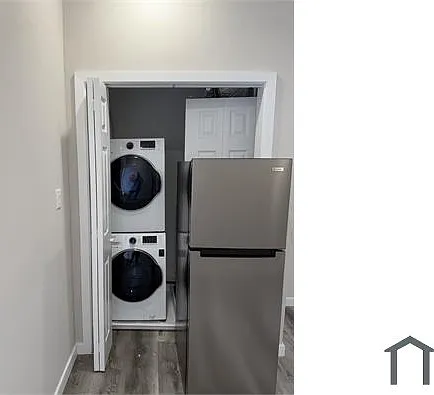 2 bed, 500 sqft, $1,295 — Photo 3
