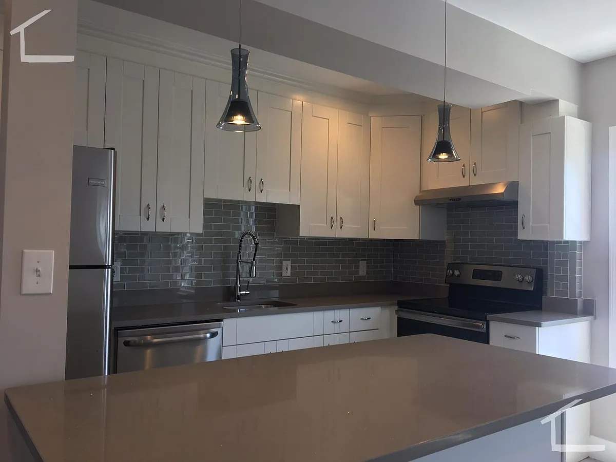 Building Photo - 77 Linden St #2R