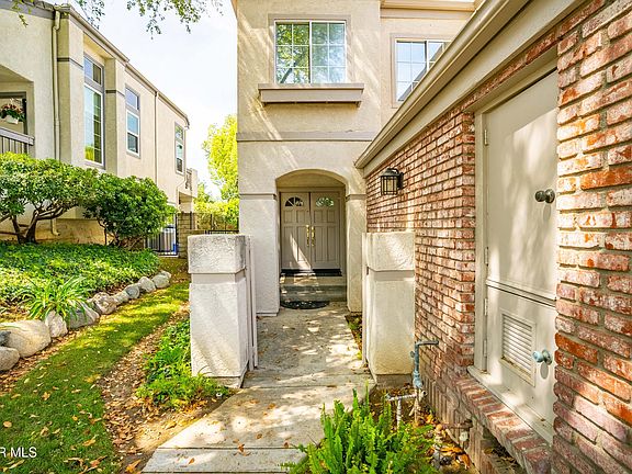 5th image of 24526 Windsor Dr Unit A
