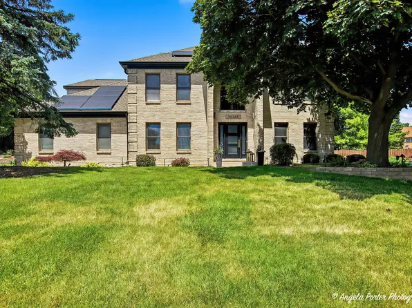 36268 N Tara Ct, Ingleside, IL 60041