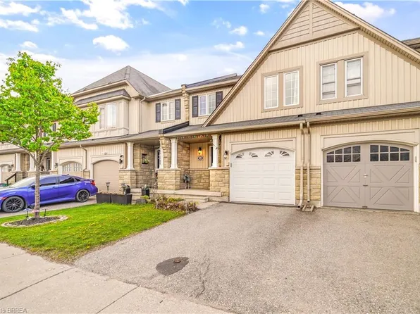 220 Blackburn Dr #26, Brantford, ON N3T 0C5