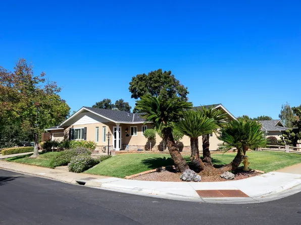 1300 Sharonwood Dr, Modesto, CA 95355