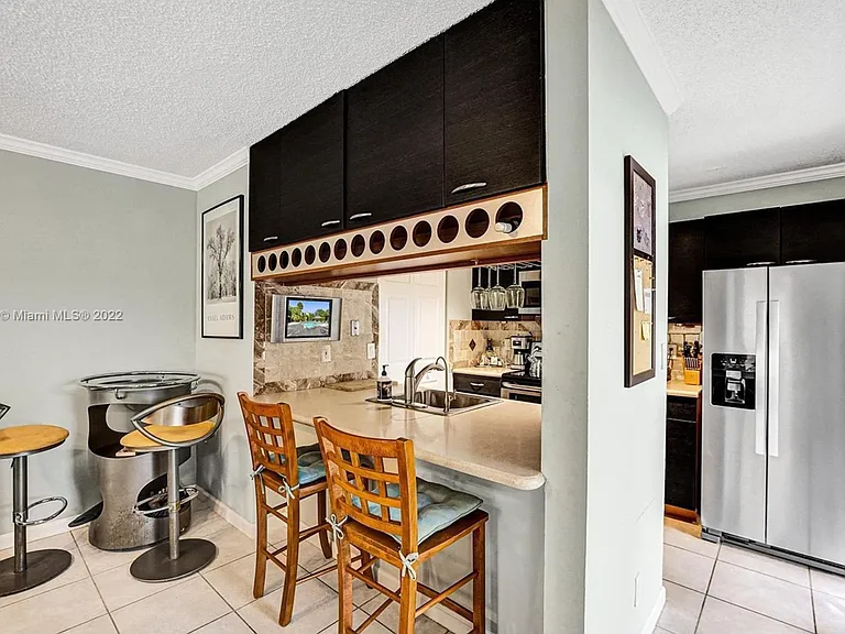 22322 Pineapple Walk Dr — Photo 2