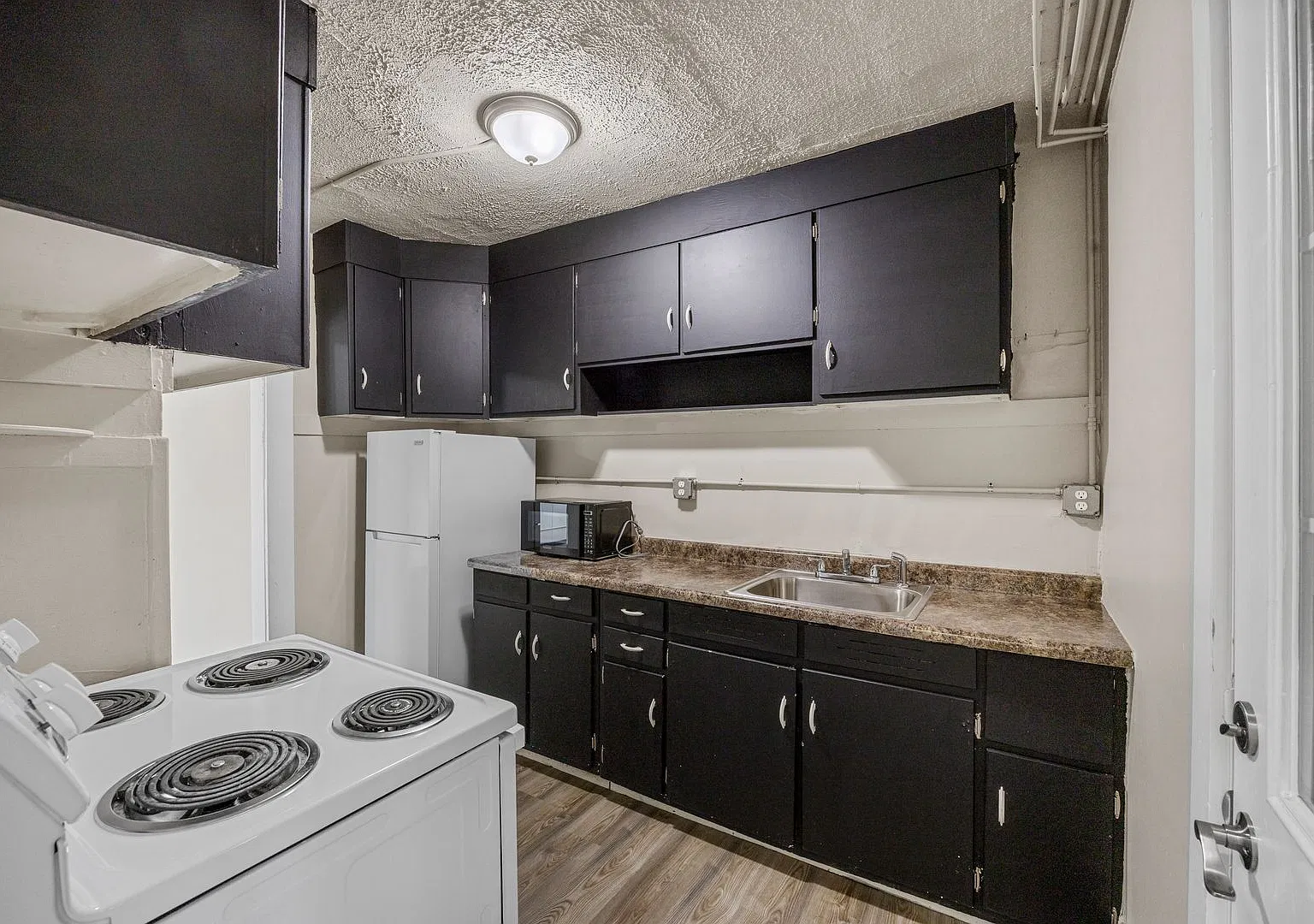 Cottage Heights Apartments — Photo 3