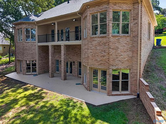 2nd image of 265 Hidden Oaks Dr