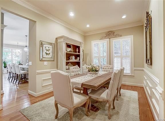 5th image of 9308 Briarwick Ln