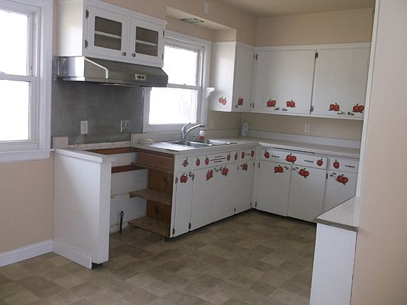 5th image of 1516 Campbell Ave