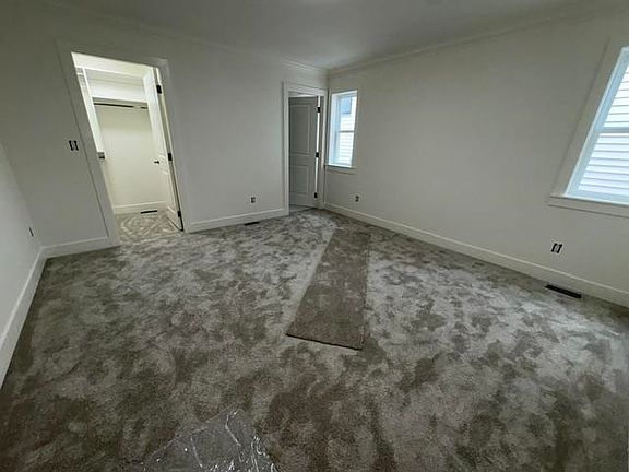 5th image of 11077 241a St
