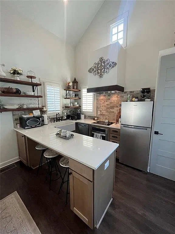 1 bed, 1.0 bath, 871 sqft, $3,200 — Photo 2