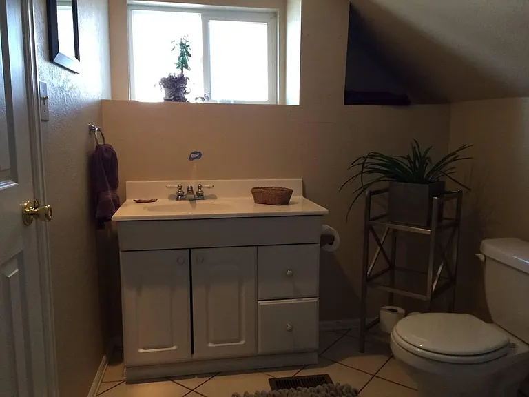 306 E Emma St — Photo 8