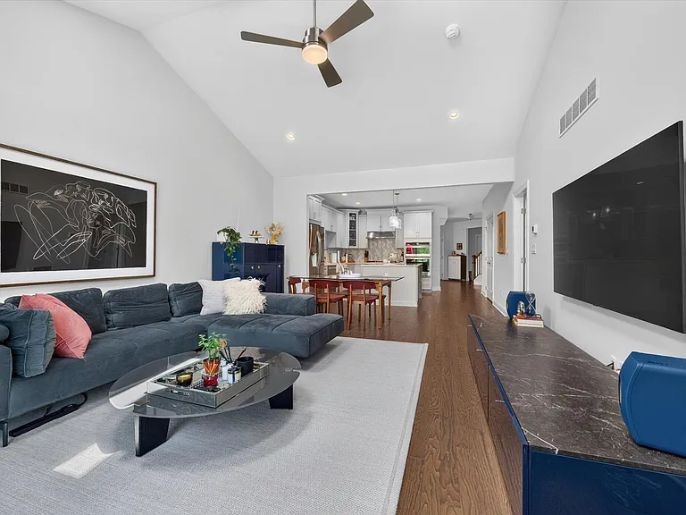 3062 N Spurway Dr — Photo 11