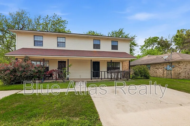 Building Photo - 3313 Gardenview Cir #B